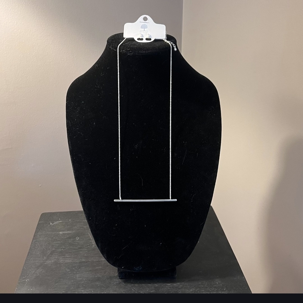 NWT Silver-tone Dainty Minimalist Bar Pendant Necklace & Matching Earrings Set